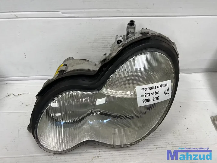 mercedes-c-klasse-w203-links-koplamp-20002007 — foto 2