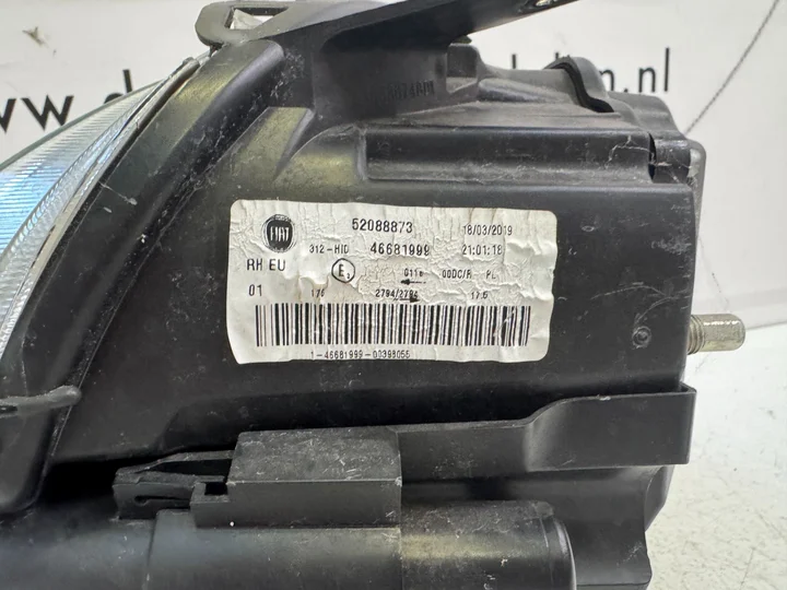 fiat-500-abarth-xenon-koplamp-compleet-rechts-52088873 — foto 7