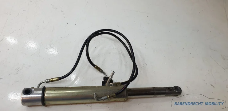 bmw-e46-3-serie-cabriolet-cabrio-hoofdcilinder-left-main-lift-cilinder-line-21-22-origineel-nette-staat-gebruikt-2002-2003-2004-2005-2006-barendrecht-mobility-service — foto 5