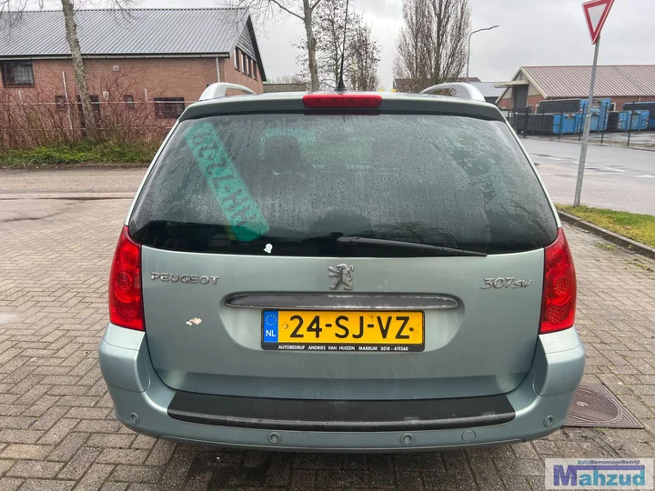 2006-peugeot-307-break-ezsd-groen-demontage-onderdelen — foto 5