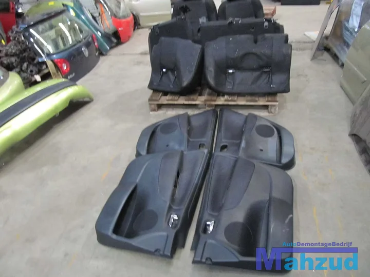peugeot-207-compleet-interieur-5-deurs-zwart-grijs — foto 5