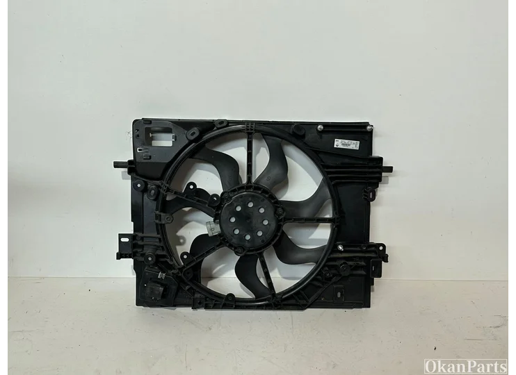 Renault Captur II koelvin 214814276R