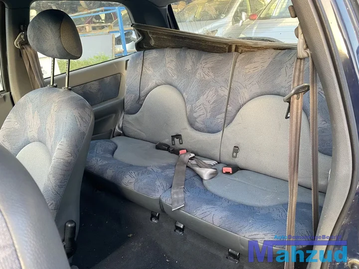 1996-renault-clio-1-12-demontage-sloop-onderdelen-donorauto — foto 7