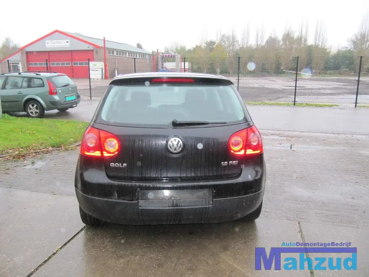 volkswagen-golf-5-16-fsi-demontage-sloop — foto 5