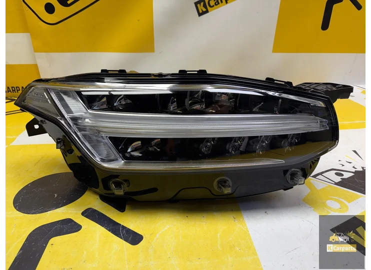 Lamp VOLVO XC90 FULL LED HIGH BEAM KOPLAMP RECHTS 31655159