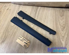 vw-golf-5-dashboard-delen-links-rechts-1k0868223-1k0868224 — foto 2