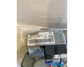 2010-renault-clio-3-stuurkolom-servo-elektrsche-stuurpomp — foto 8