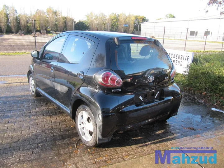 2009-toyota-aygo-b1-10-demontage-sloop-108 — foto 4