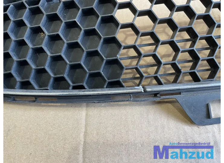 2005-peugeot-206-voorbumper-grille-rooster-midden