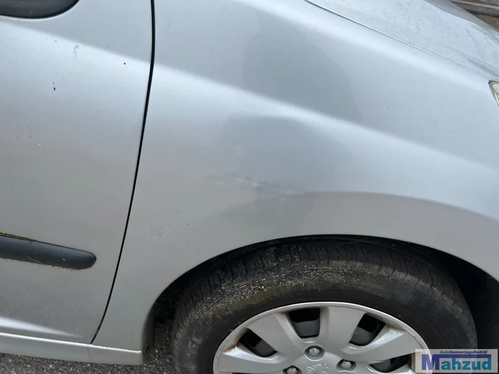 peugeot-207-14-16v-zilver-ezrc-demontage-sloop-onderdelen — foto 8