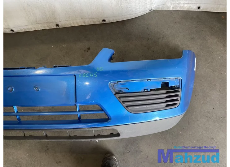 ford-focus-2-blauw-voorbumper-bumper-20042009