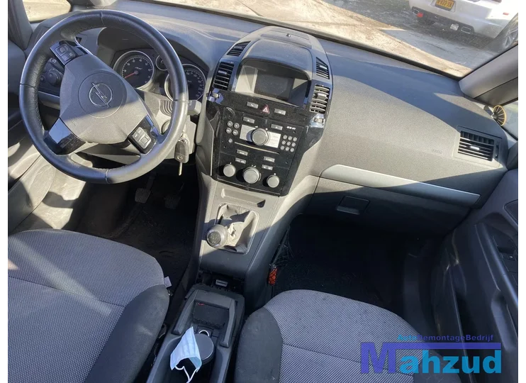 opel-zafira-b-zwart-grijs-interieur-compleet-20052011