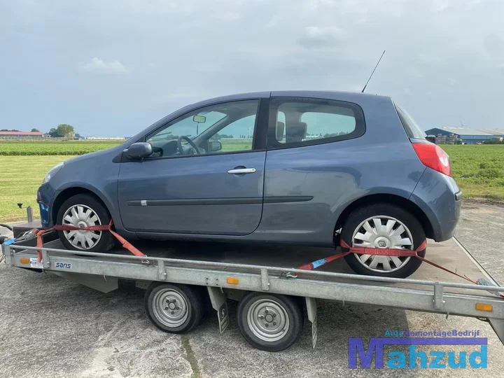 2006-renault-clio-2-14-16v-tej47-k4j-onderdelen-demontage — foto 3