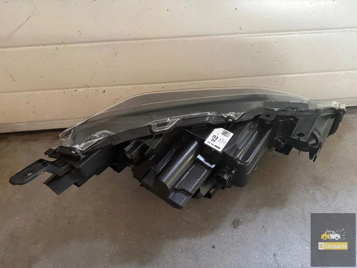 toyota-yaris-cross-full-ledlamp-links — foto 2