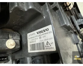 30716979-koplamp-rechtsvoor-volvo-s80-xenon-30716979-europa-r196 — foto 4