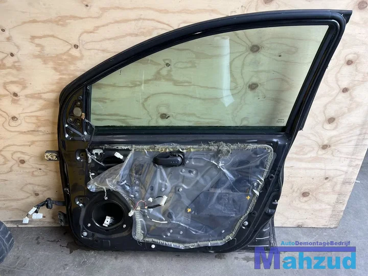nissan-note-zwart-z11g-rechts-voor-deur-20052012 — foto 6