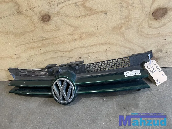 vw-golf-4-groen-lc6m-grille-19982003 — foto 2