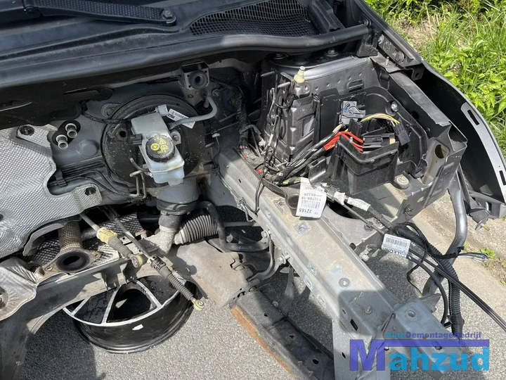 2016-renault-clio-4-onderdelen-grijs-tekng-demontage — foto 30