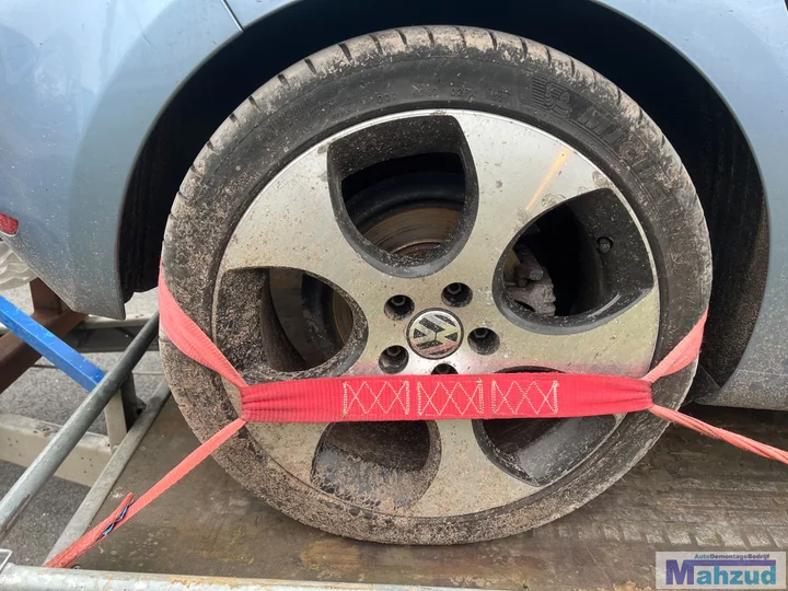 vw-golf-6-gti-velgen-5x112-571-18-inch — foto 4
