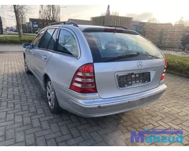 mercedes-cklasse-combi-s203-zilver-c775-achterbumper-20012007 — foto 2
