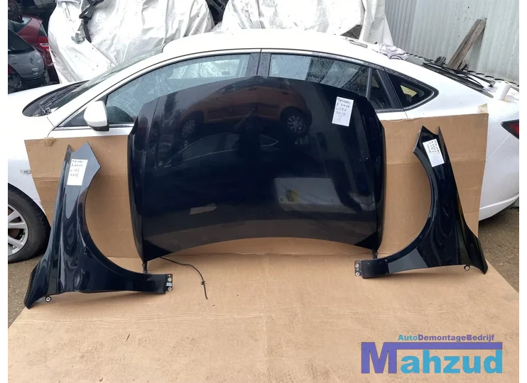 Mercedes A klasse W176 zwart motorkap linker rechter scherm