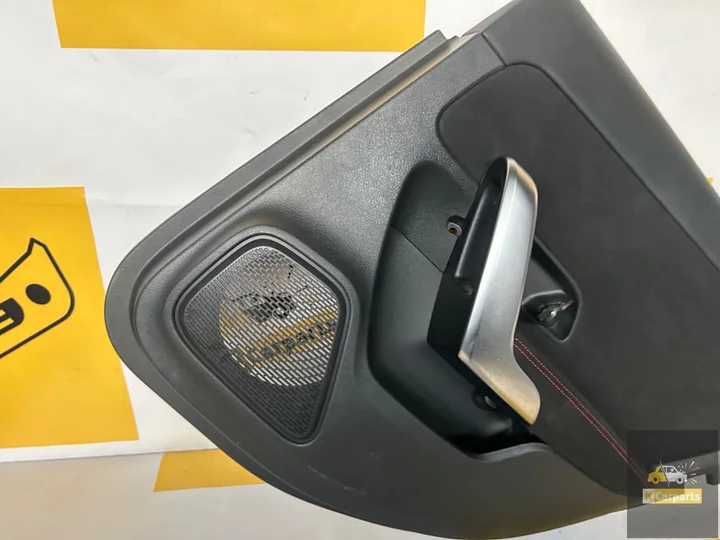rechts-achter-binnen-bekleding-mercedes-aklasse-w177-amg — foto 5