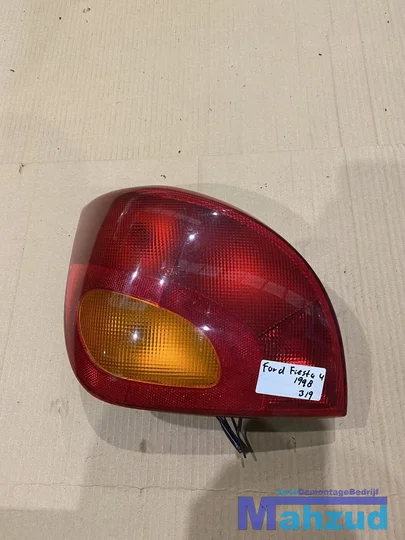 ford-fiesta-4-links-achterlicht-1995-2003