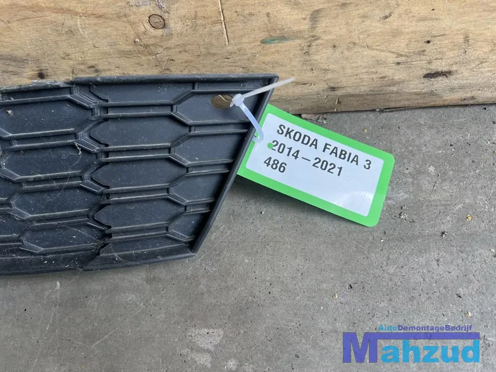 skoda-fabia-3-voorbumper-grille-rooster-20142021 — foto 2