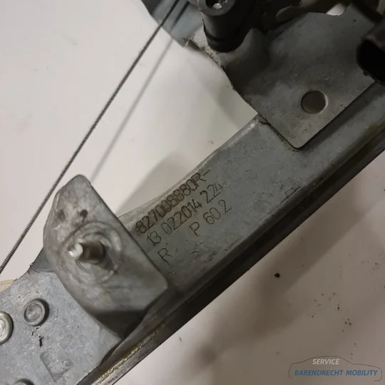 renault-clio-iv-raam-mechanisme-motor-ruit-mechaniek-rechts-achter-ra-origineel-nette-staat-gebruikt-2012-2013-2014-2015-2016-2017-2018-2019-2020-barendrecht-mobility-service — foto 7