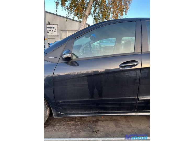 MERCEDES A KLASSE W169 Zwart 160 links voor deur 2004-2012