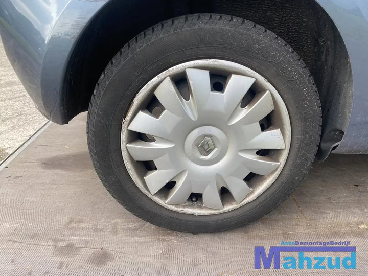 2006-renault-clio-2-14-16v-tej47-k4j-onderdelen-demontage — foto 23