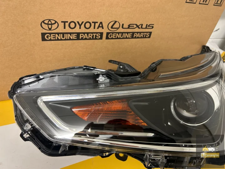 toyota-aygo-facelift-links-voor-nieuwe-koplamp-172023 — foto 2