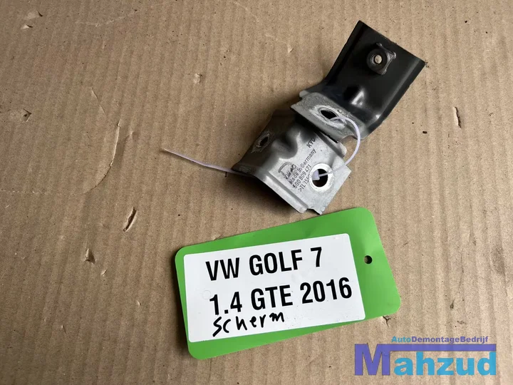 vw-golf-7-rechts-voor-scherm-voorscherm-steun-20122021