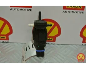 audi-a4-8w-ruitensproeierpomp-8k9955647