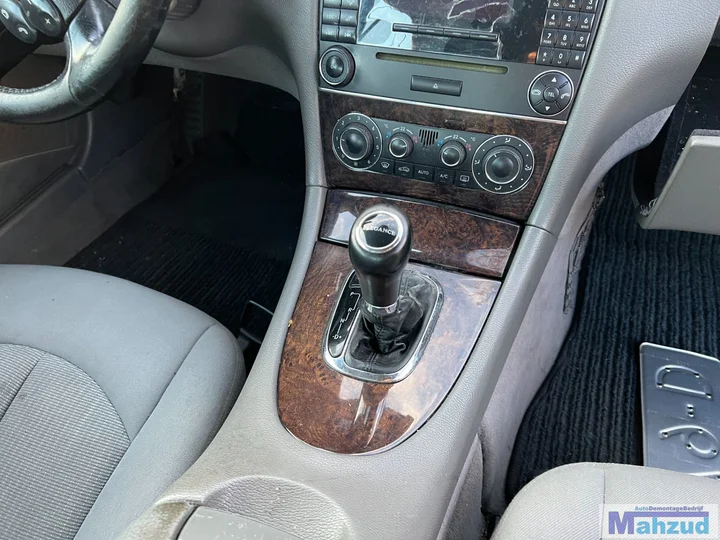 mercedes-clk-w209-22-cdi-c723-demontage-sloop-onderdelen — foto 13