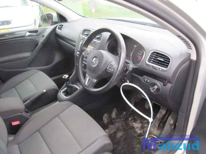 2012-volkswagen-golf-6-16-tdi-demontage-sloop-124 — foto 9
