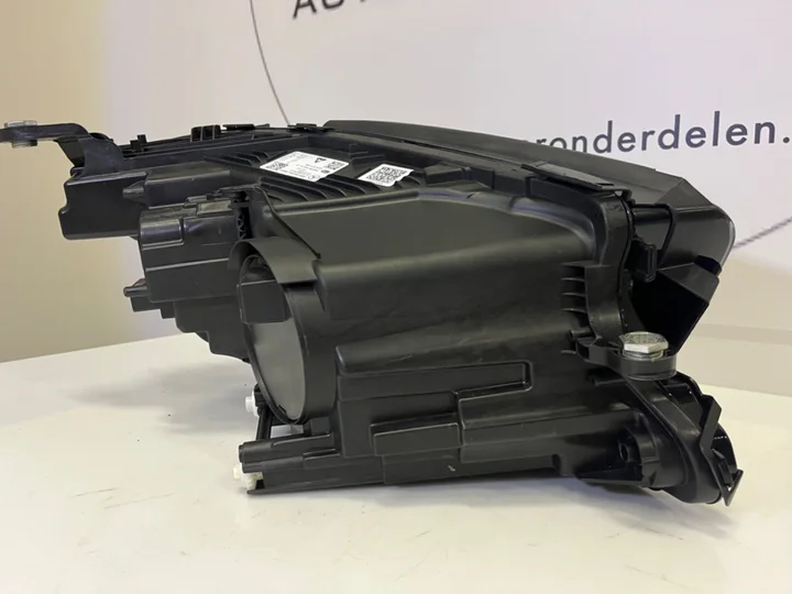 e-klasse-w213-facelift-high-performance-koplamp-a2139069509 — foto 9