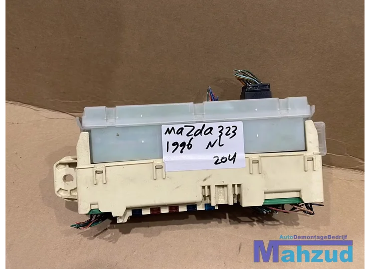 mazda-323-f-15-zekeringkast-zekeringenkast-bc6c-5f23a