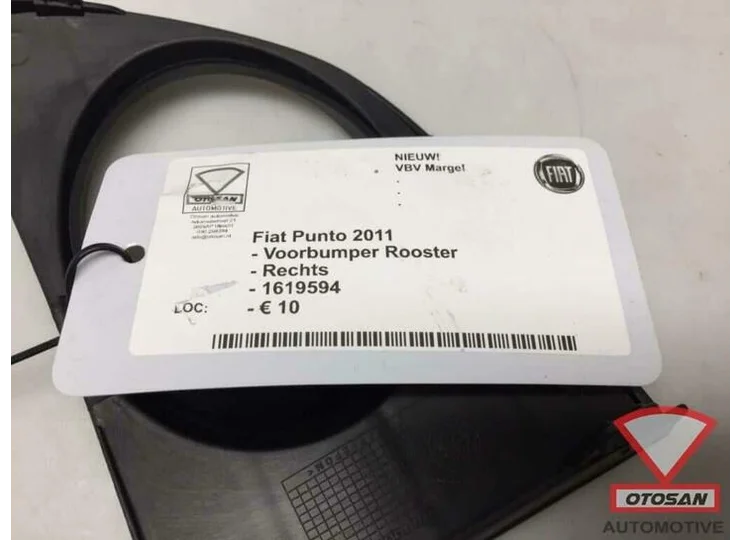 Fiat Punto 2011 Voorbumper Rooster Rechts Nieuw! 1619594