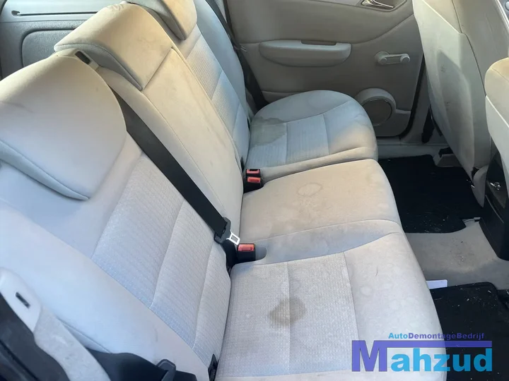 mercedes-b-klasse-w245-20-blauw-375-onderdelen-266960-motor — foto 9