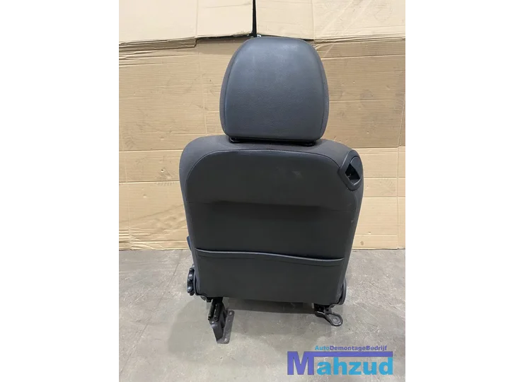 ford-fiesta-4-voorstoelen-bestuurdersstoel-bijrijdersstoel