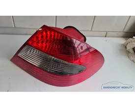 achterlicht-mercedes-w209-a209-c209-clk-facelift-a2098200877-rechts-passagierskant-origineel-nette-staat-gebruikt-2002-2009