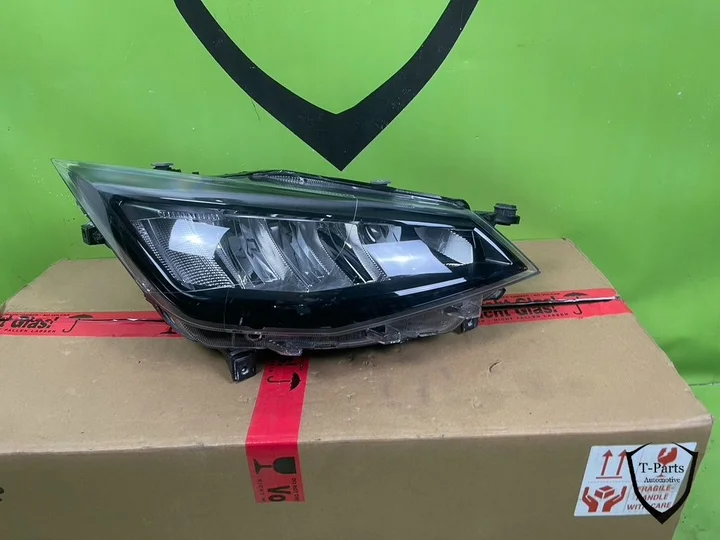 seat-ibiza-koplamp-rechts-6f1941006f-lamp — foto 2