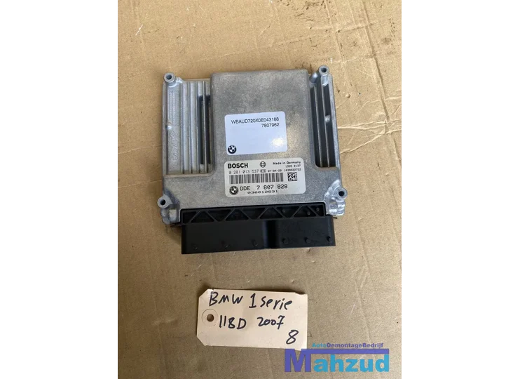 BMW 1 SERIE E87 N47D20A ECU Motormanagement module 0281013537