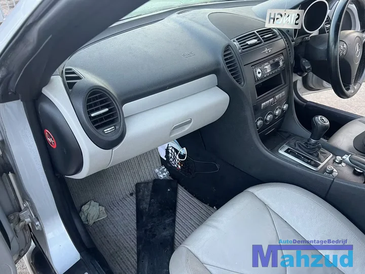slk-r171-dashboard-schakelaar-delen-interieur-radio-armsteun — foto 8