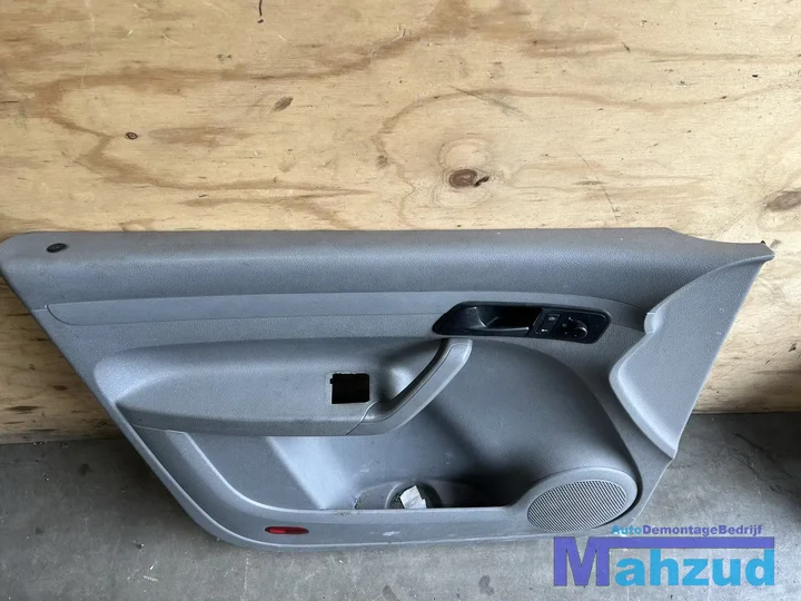 vw-caddy-3-stoel-interieur-deurpaneel-20042014 — foto 11