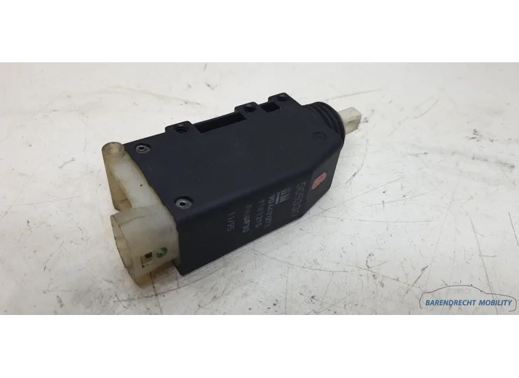 Moteur de serrure centrale de porte Opel Corsa B Tigra Saab II 1993 1994 1995 1996 1997 1998 1999 2000 2001 2002 2003 2004 2005 2006 2007 2008 2009 2010 90449072 occasion, état soigné BARENDRECHT MO SERVICE DE BILITÉ