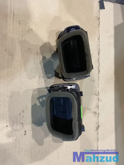 vw-polo-6r-zwart-luchtrooster-dashboard-set — foto 3