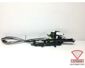 vw-touareg-2018-aandrijfeenheid-bagagebekleding-760863560a