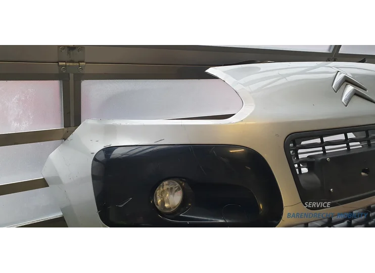 citroen-c3-picasso-voorbumper-voor-bumper-zilver-origineel-gebruikt-mistlamp-mistlampen-2009-2010-2011-2012-2013-2014-2015-2016-barendrecht-mobility-service